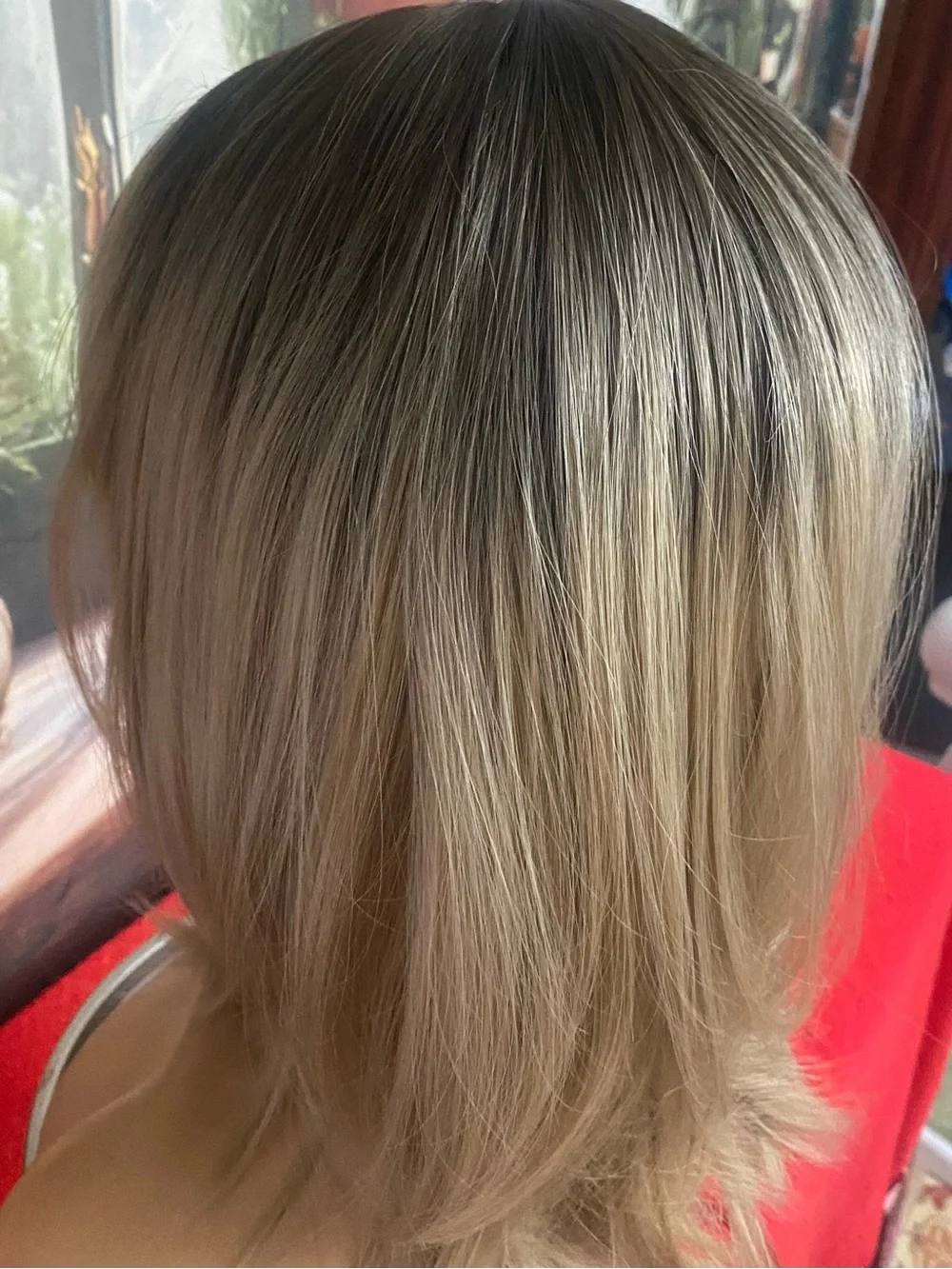 Blonde Layered Bob Wig with Side Bangs - Chic Natural Look